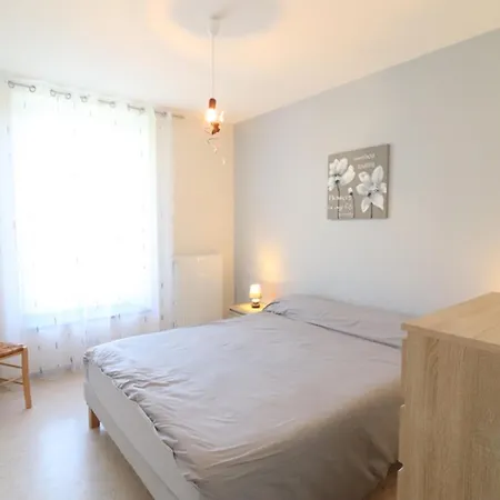 Renove Au Bord Du Lac, 3 Ch, Jardin, Tv, Internet, Activites Nautiques, 6 Pers, Animaux Admis - Fr-1-742-404 Saint-Gerons